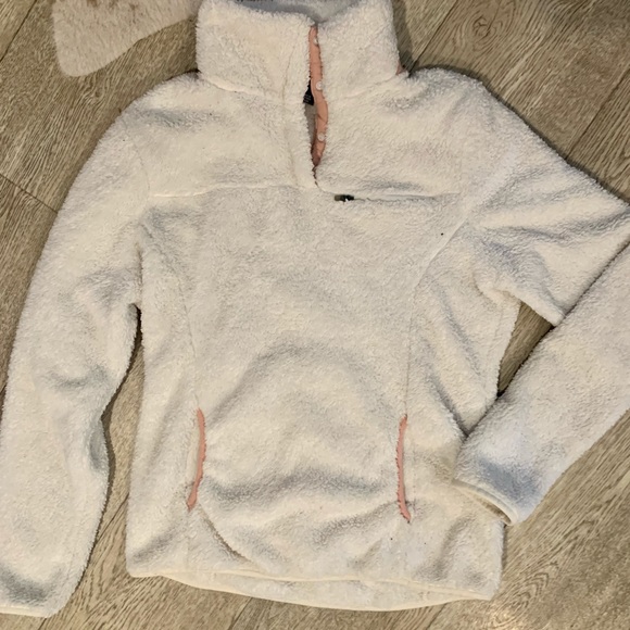 Pre-loved Eddie Bauer Sherpa sweater w/ pink detail 💕🤍 - Picture 2 of 4